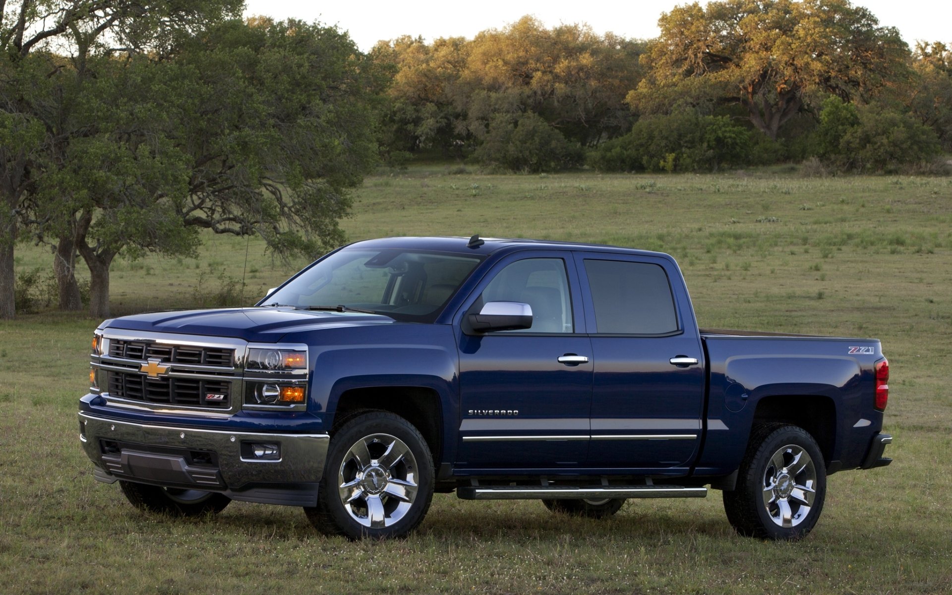 chevrolet silverado z71 crew cab chevrolet silverado pick-up sfondo blu