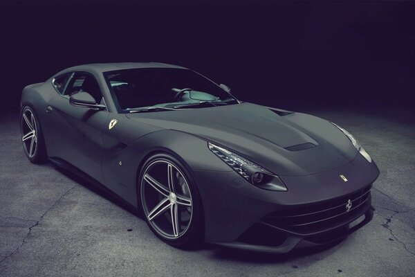 Coche gris Ferrari gris