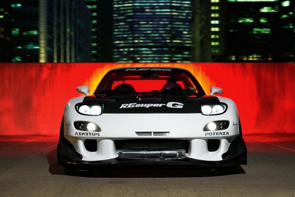 Mazda Tuning, Tuning Mazda, superdeportivo Mazda, Tuning blanco Mazda rx-7