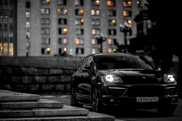 Racing around the night city in the Kanavinsky district of Nizhny Novgorod