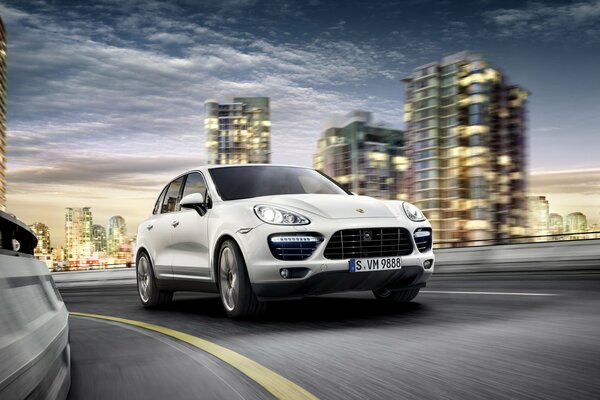 Porsche cayenne road/speed