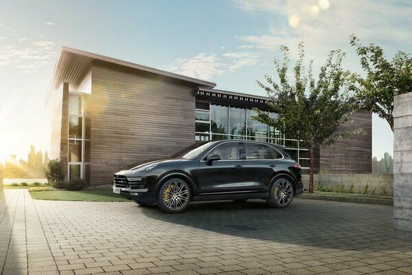 Porsche cayenne et beau manoir