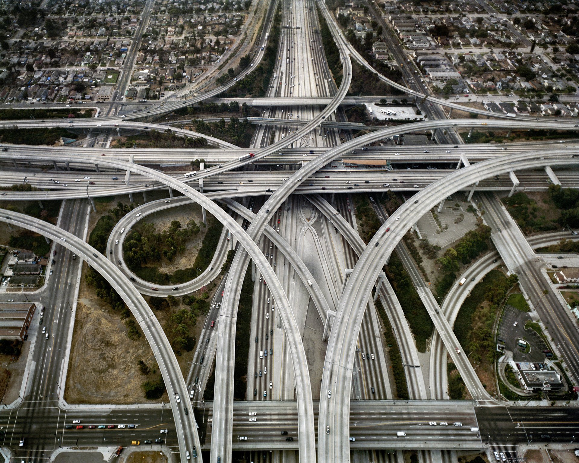 interchange panorama autoshosse autostrada droga samochody most miasto bridge los angeles los angeles usa ameryka widok z góry tor auto ruch metropolia widok miasta autostrada