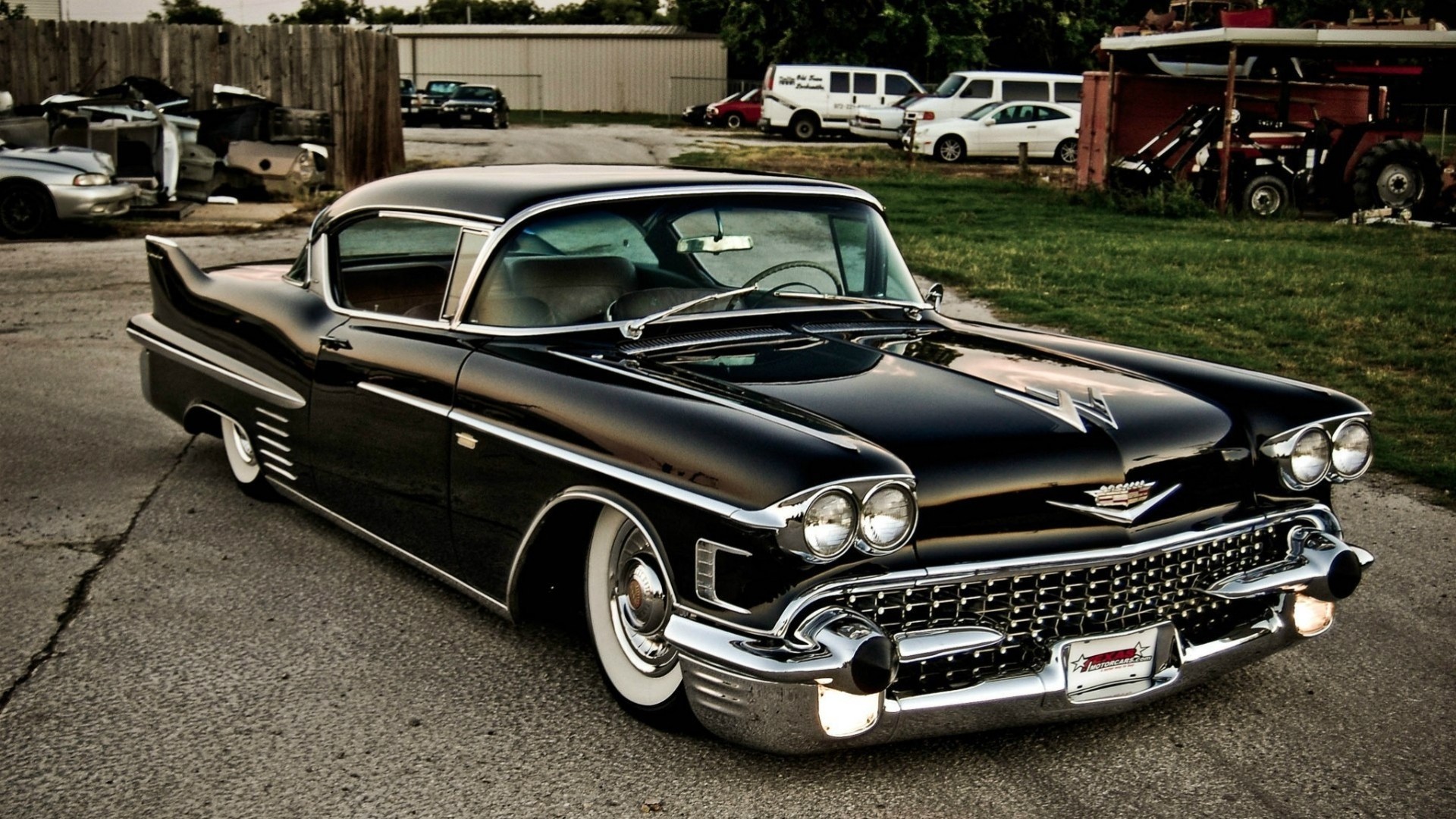 voiture cour vintage noir