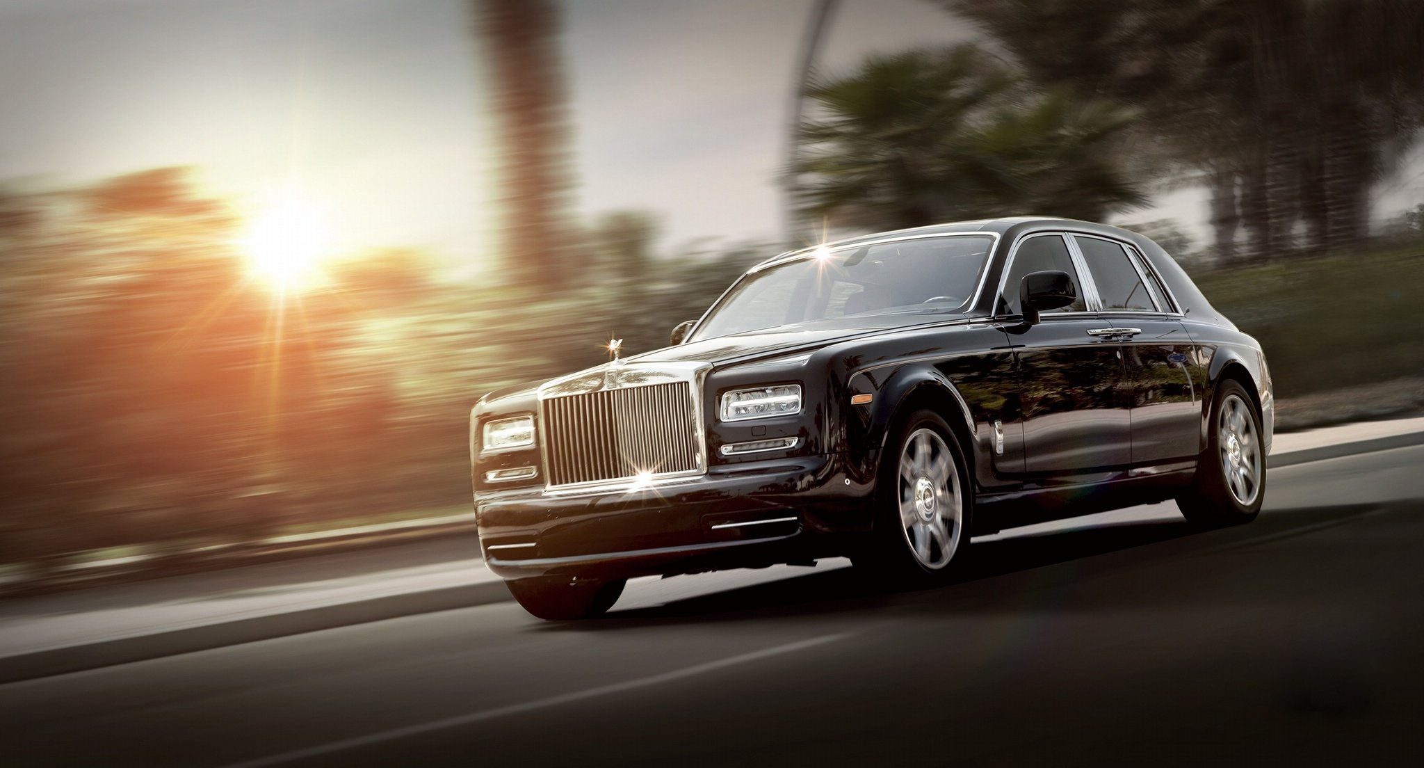 rolls royce phantom prestiżowy czarny przód