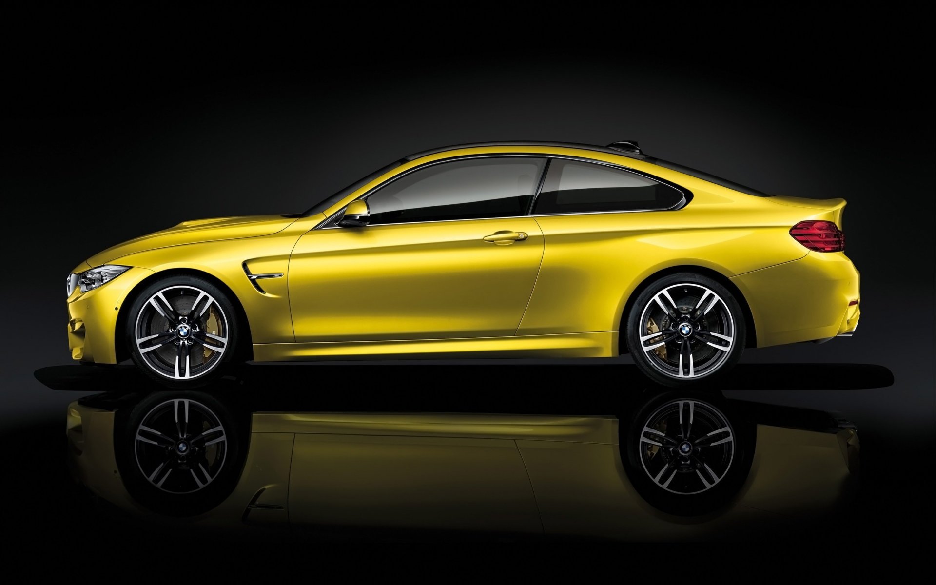 bmw m4 coupé bmw ag amarillo