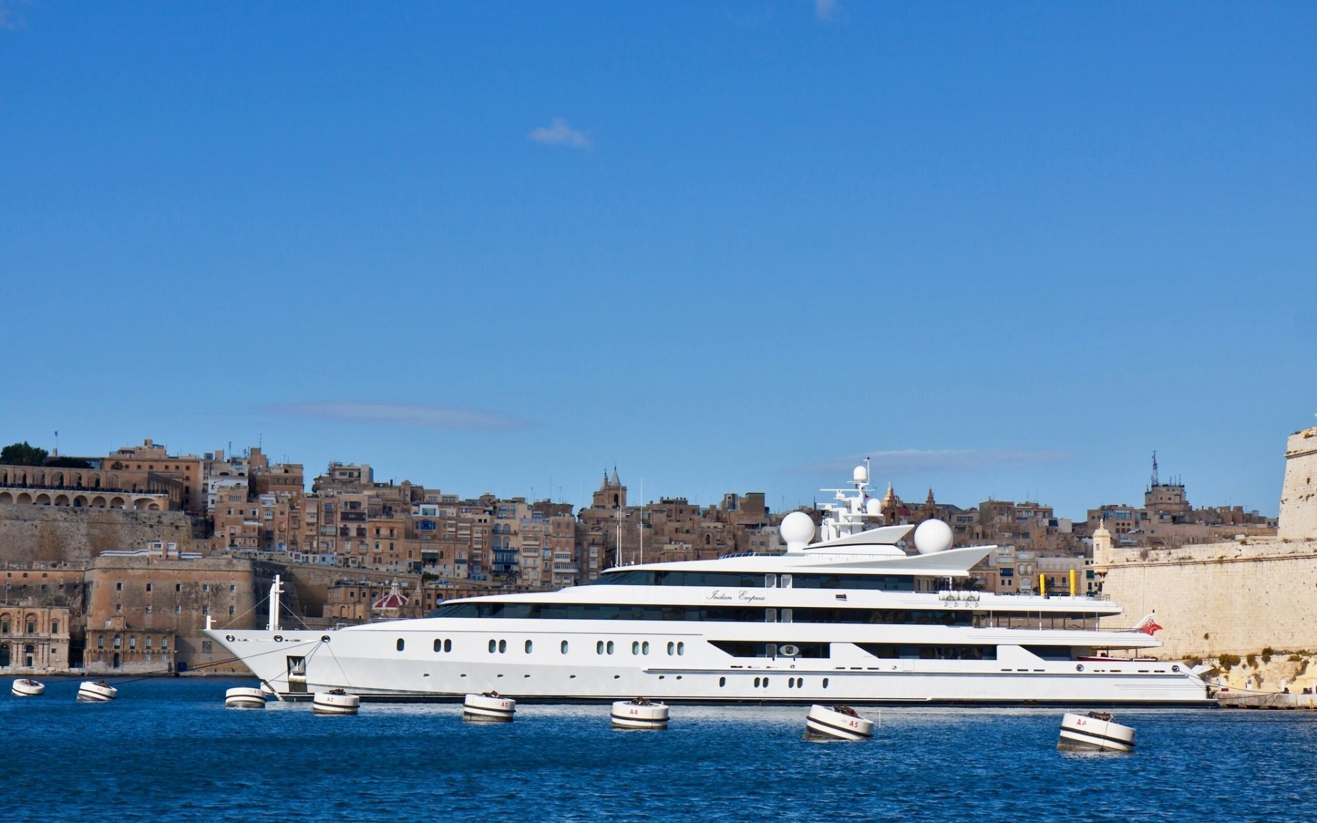 valletta malta yacht