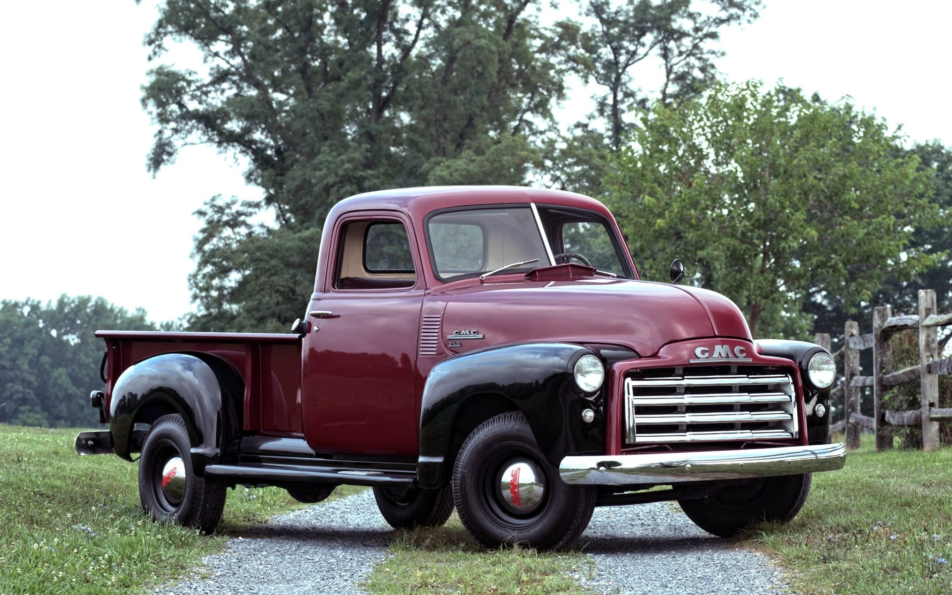 gmc recogida 1950 recogida clásico frente carretera árboles