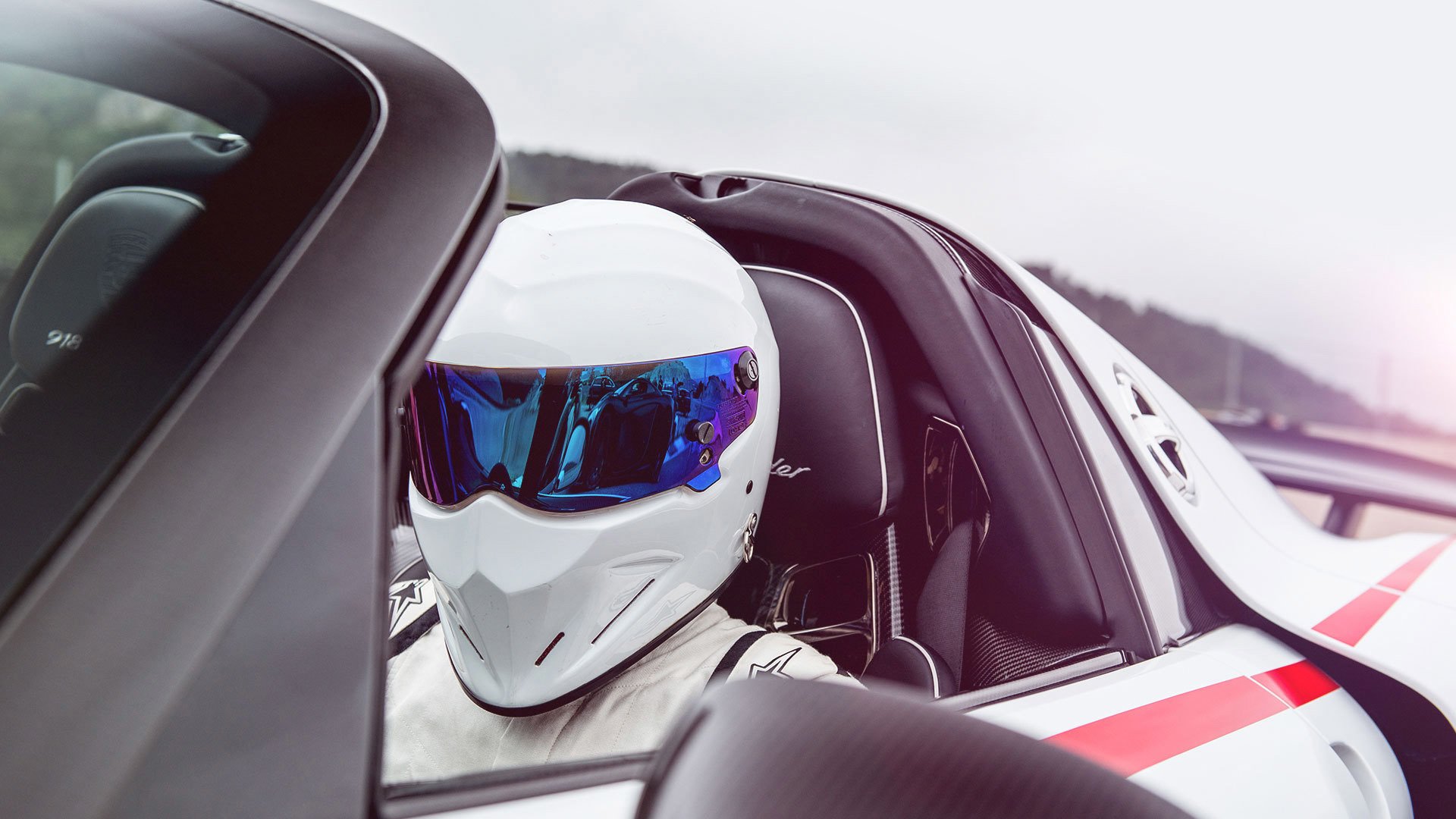 top gear top gear vitesse supérieure la meilleure émission de tvetthe stig stig certains disent casque porsche spyder paquet weissach porsche fond