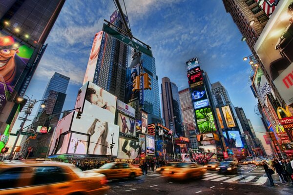 Fotograma de la película taxi Seventh Avenue