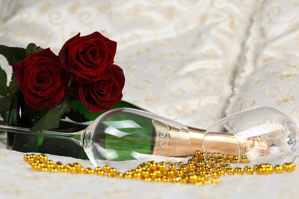 Photos of champagne glasses with red roses