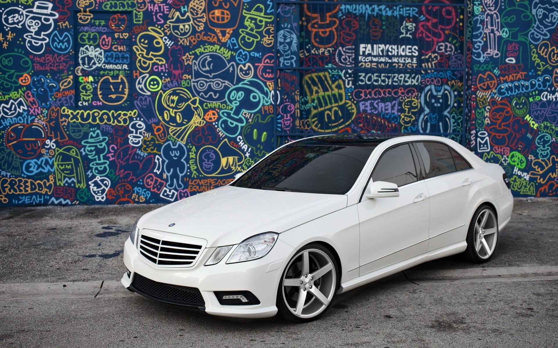 przyciemnianie tuning graffiti front mercedes biały