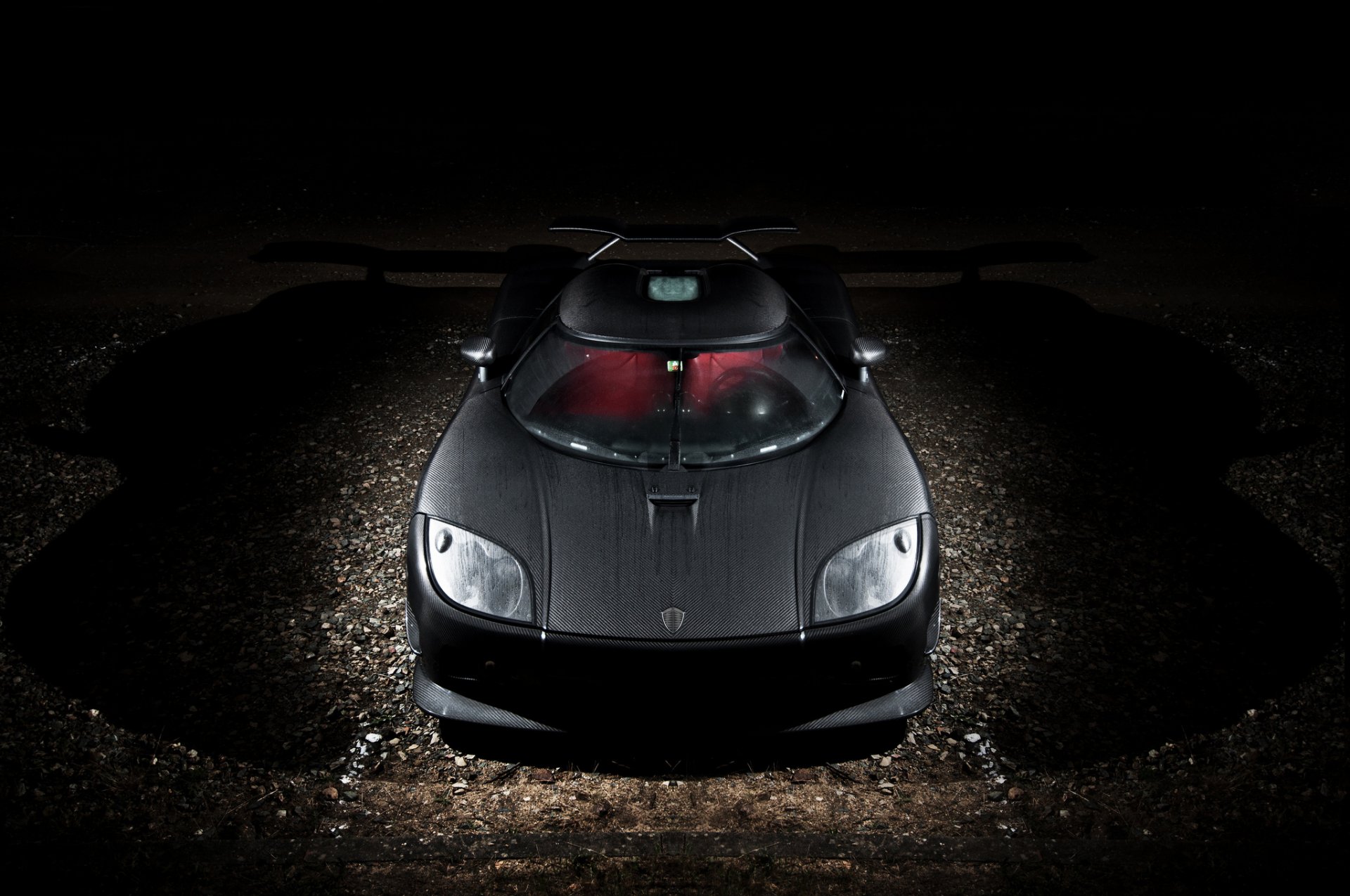 koenigsegg ccxr edition carbon supercar night front carbon front