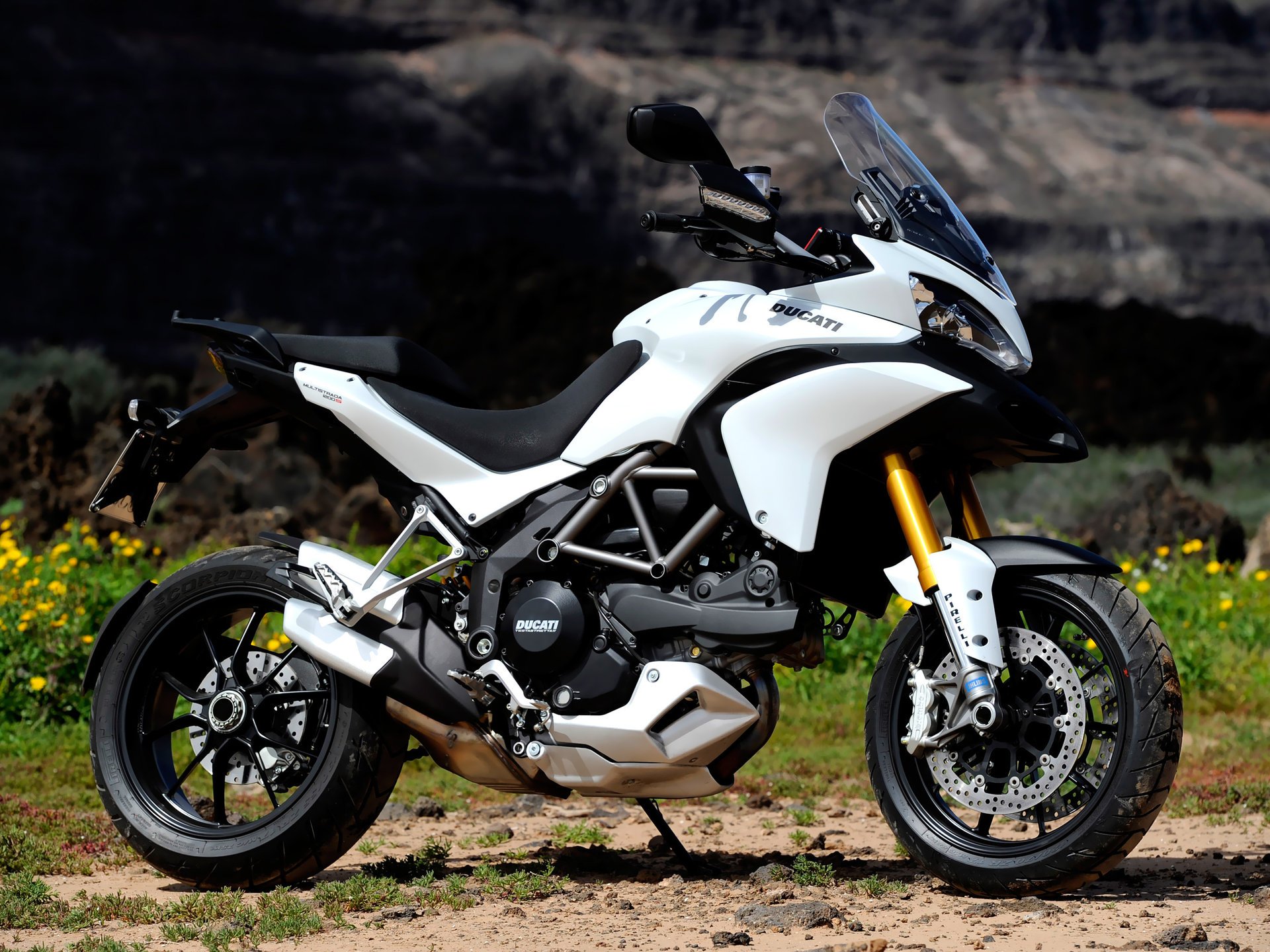 enduro ducati multistrada 1200 s ducati ducati blanco diseño techno italia motobike hi-tech bicicleta bicicleta deportiva vehículos de motor