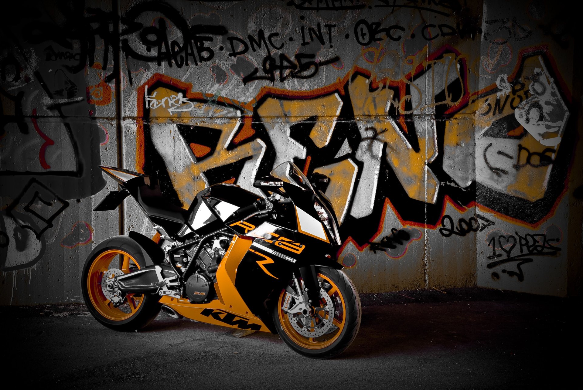 ktm rc8 r nero bici supersport moto pinza parete grafite