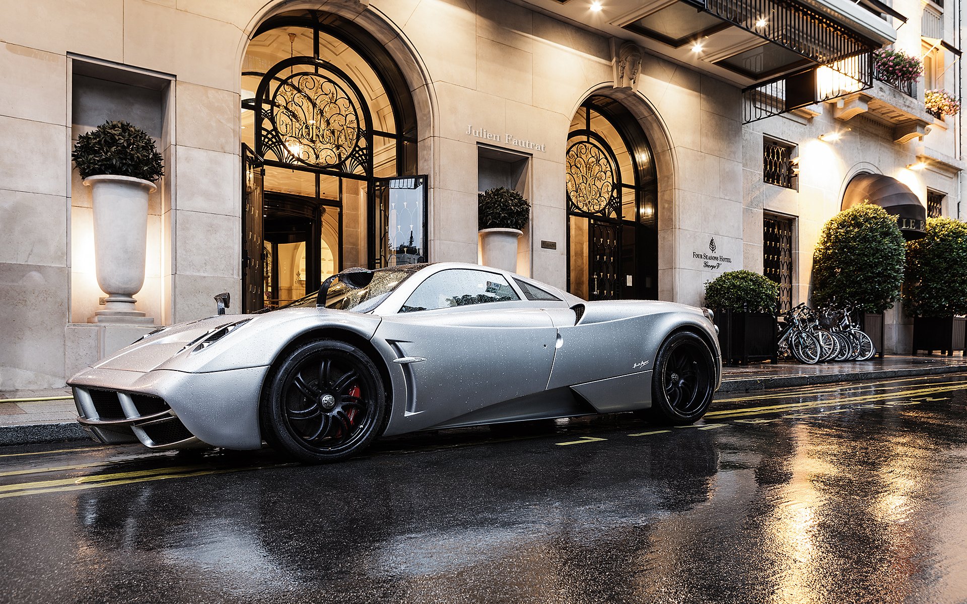 pagani huayra v12 pagani wyra