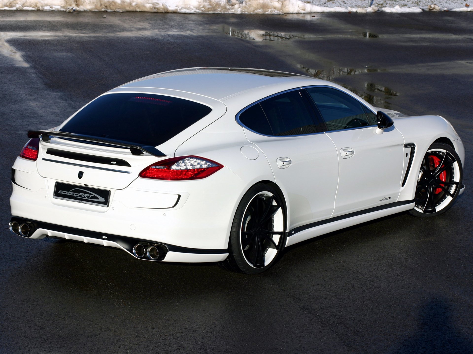 porsche panamera jantes voiture roues blanc phares route