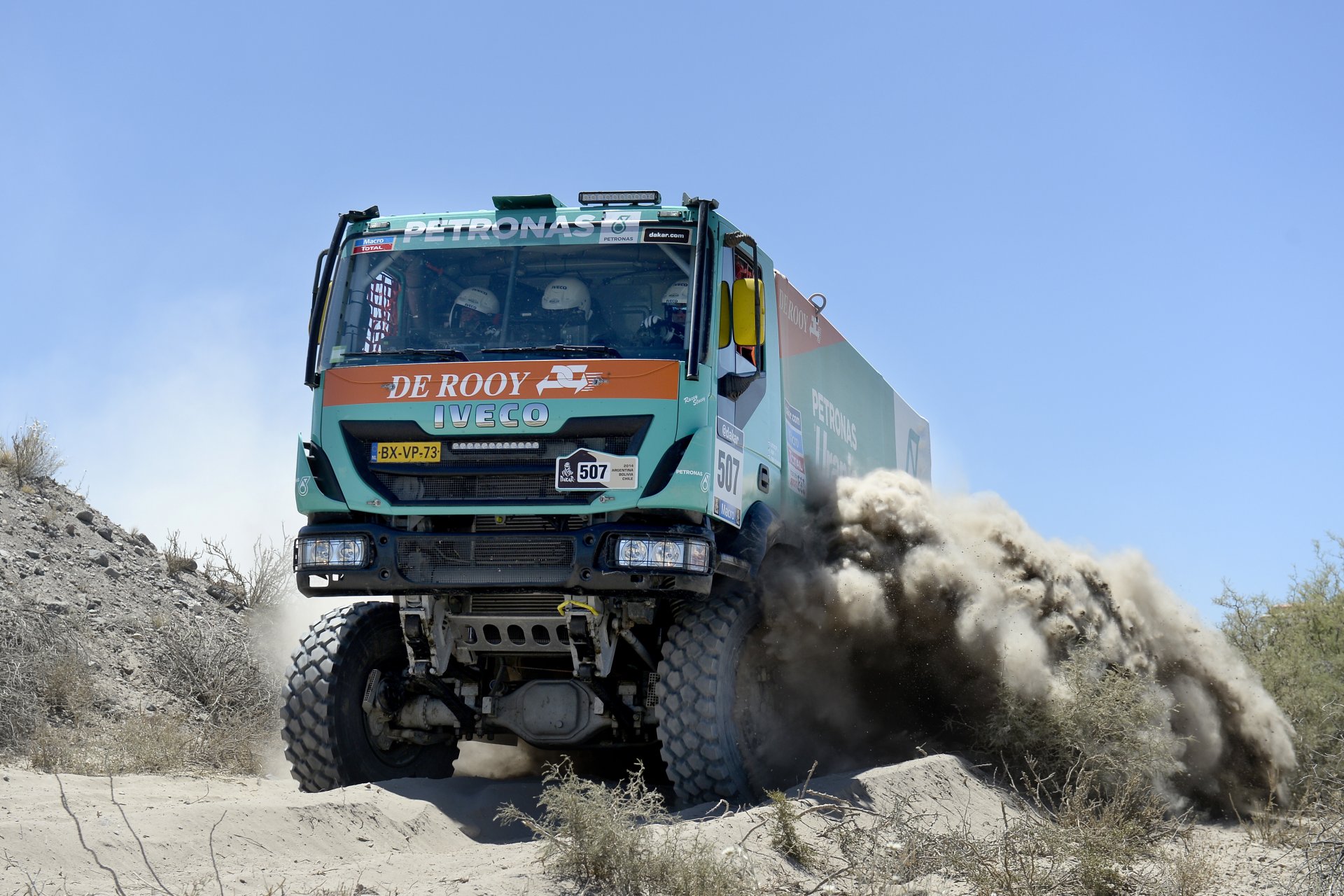 iveco ciężarówka samochód przód dakar rajd 2014 sport