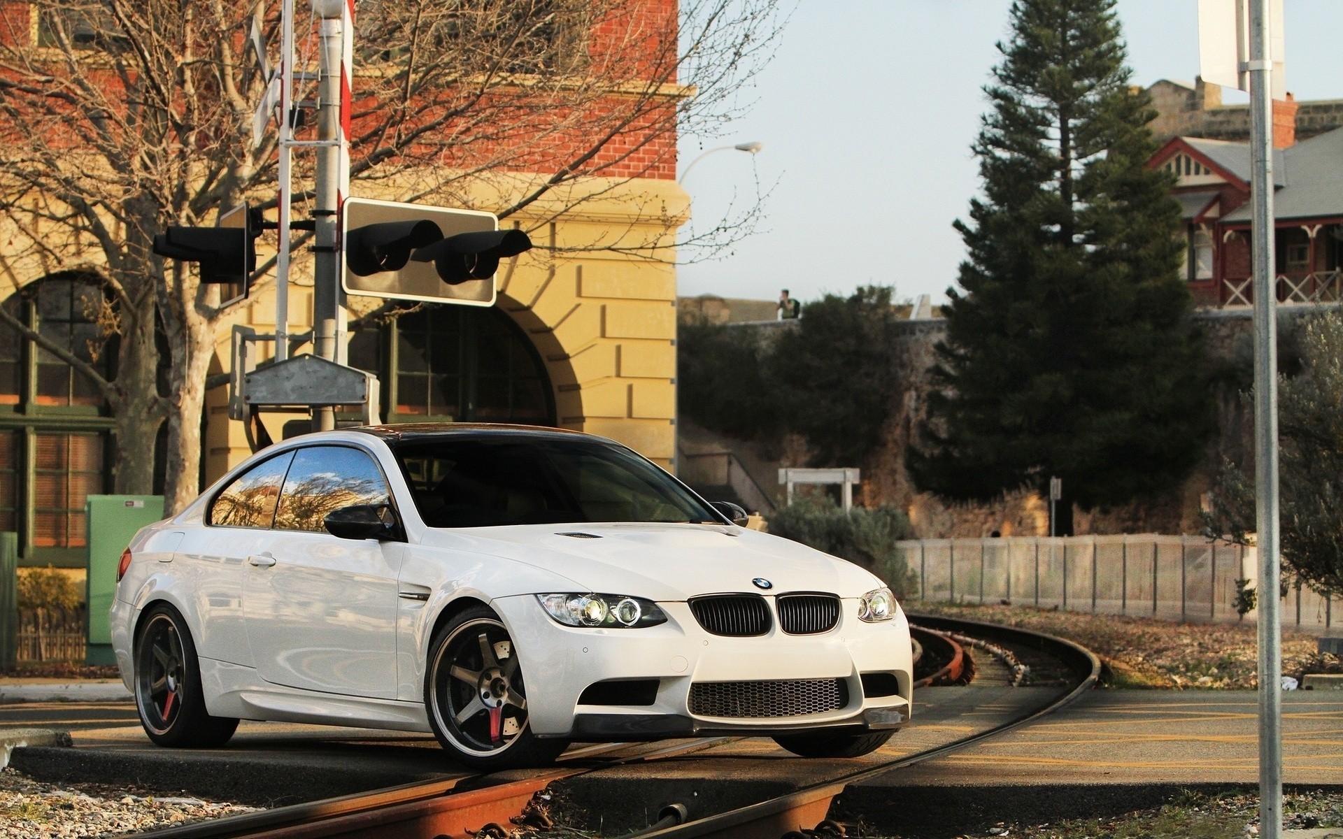 black bmw drives e92 train m3 coupe white