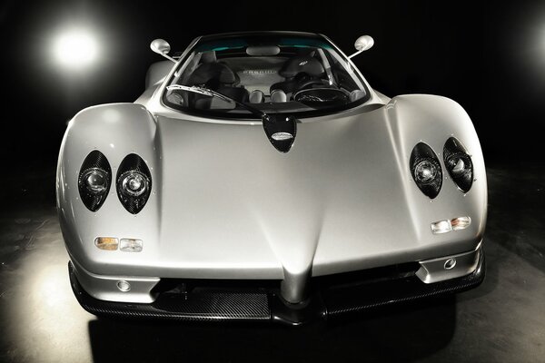 Super car pagani Zonda s7. 3 silver