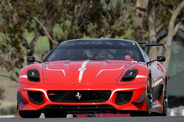 Ferrari evoluzione coche de carreras increíble