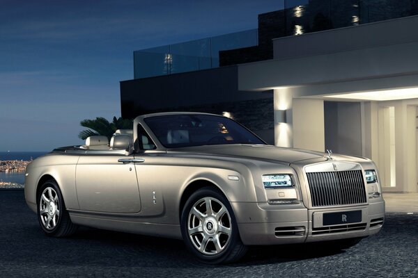 Rolls Royce, máquina de techo abatible, rejilla de radiador grande