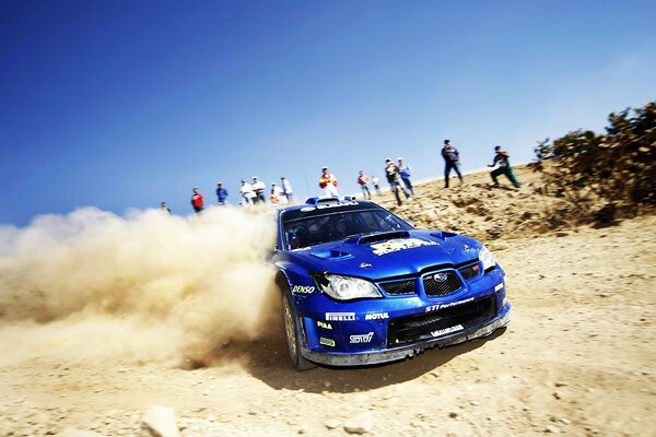 Subaru impreza rallye dans le désert