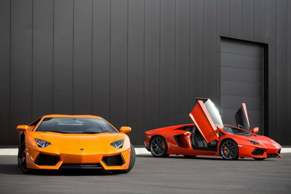 Jasne Lamborghini Aventador gotowe do startu