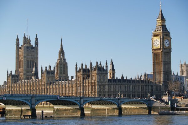 Brücke über die Themse in London, Tower, Big Ben