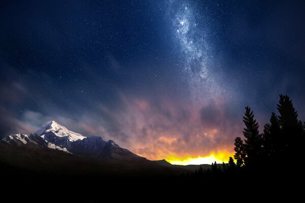 Cielo nocturno entre las montañas