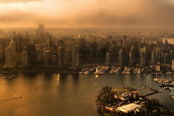 Eine Metropole mit Wolkenkratzern und Gebäuden in Vancouver