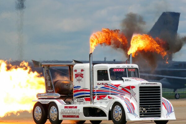 Shockwale truck on turbine