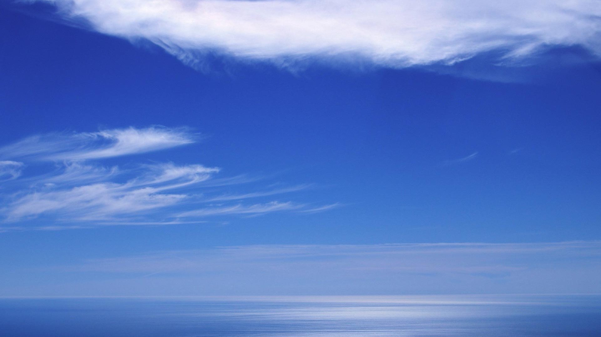 nuages flous beauté céleste bleu ciel