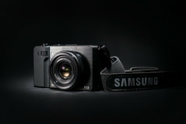 Samsung camera looks brutal