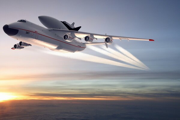 Schwefelflugzeug an-225 fliegt in den Himmel