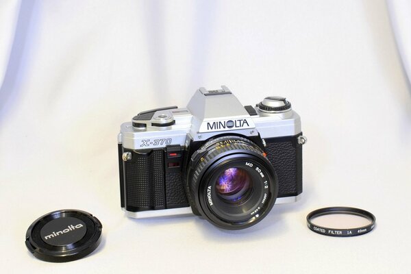 Powerful Minolta X-370 camera