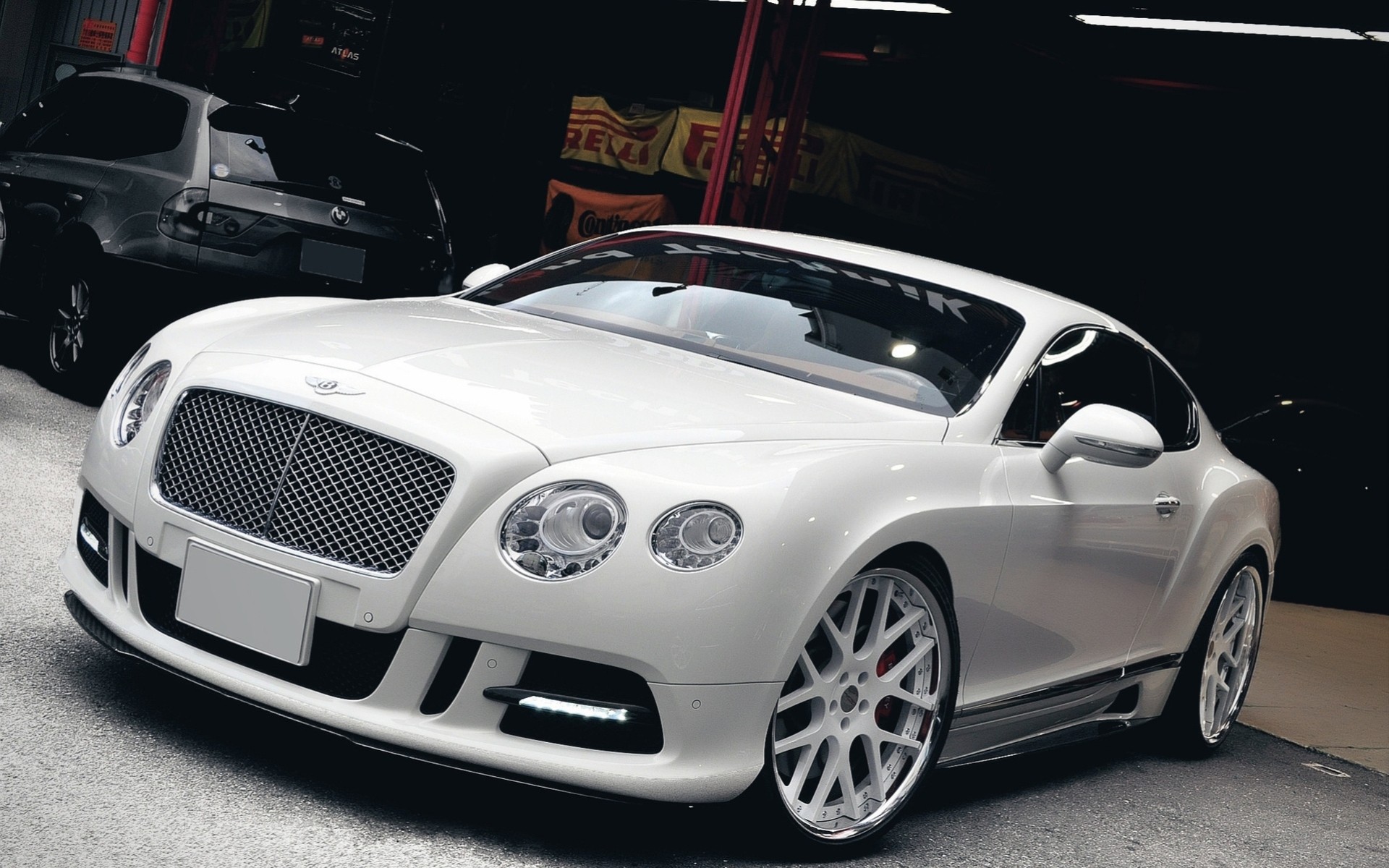 auto voitures garage tuning bentley