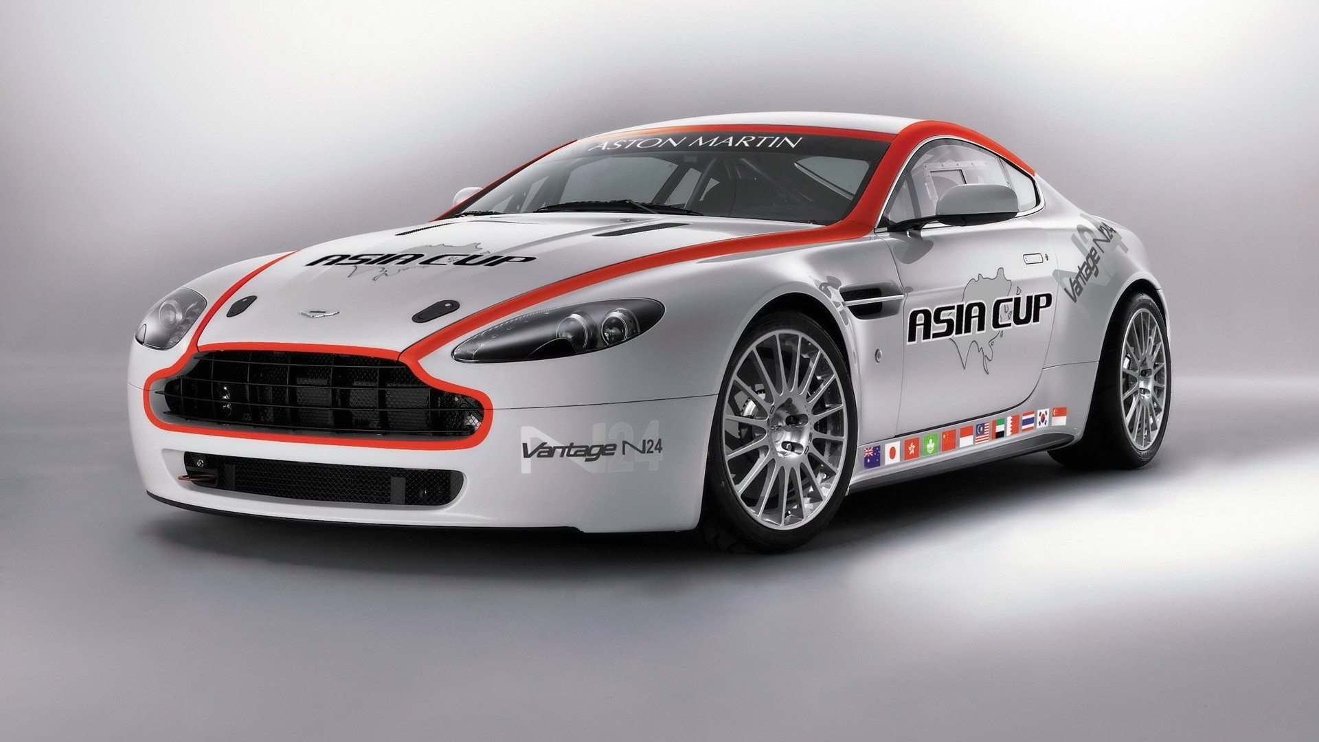 vantage puchar samochód azjatycki szary aston martin n24