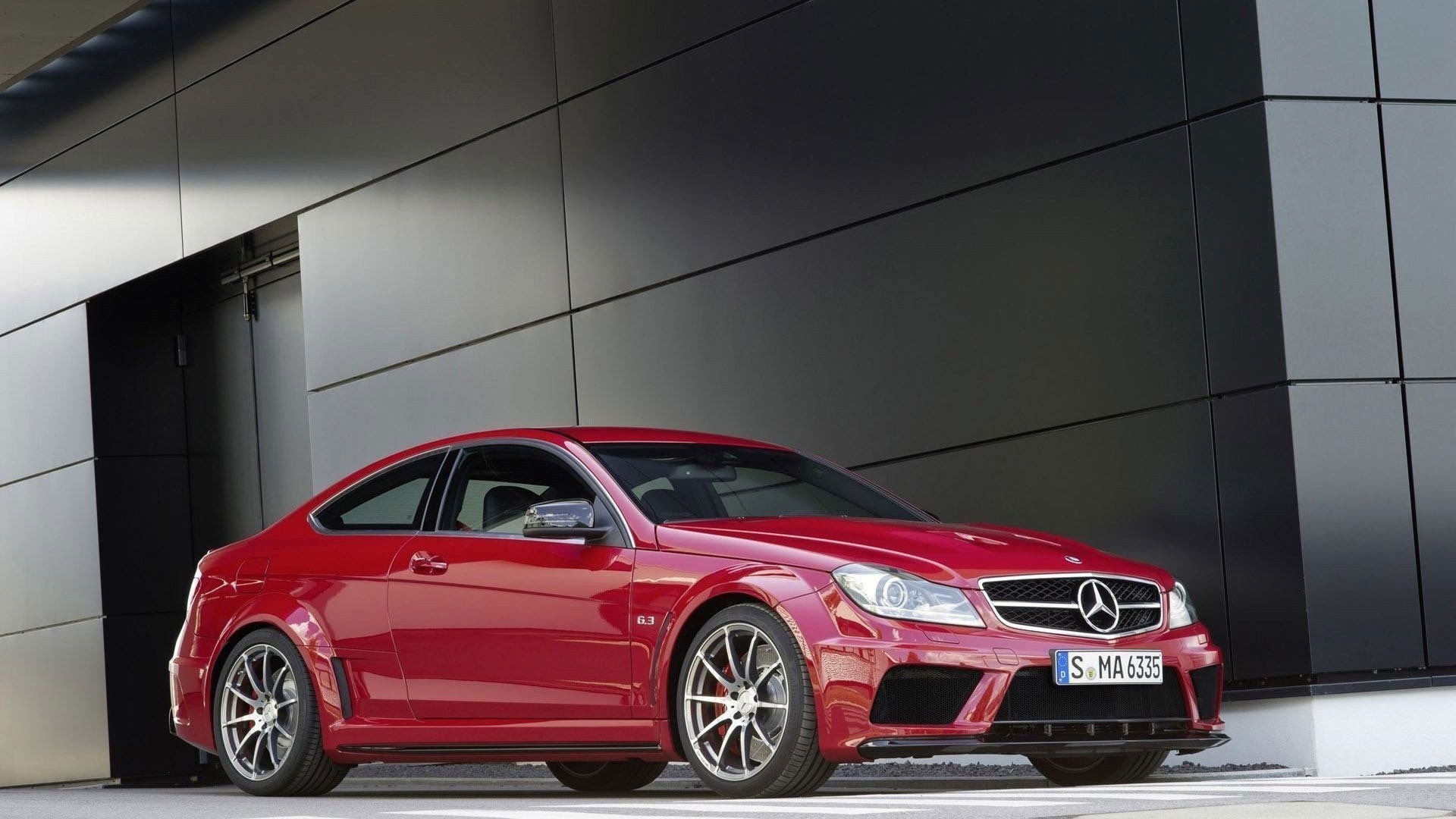 coupé mercedes rosso