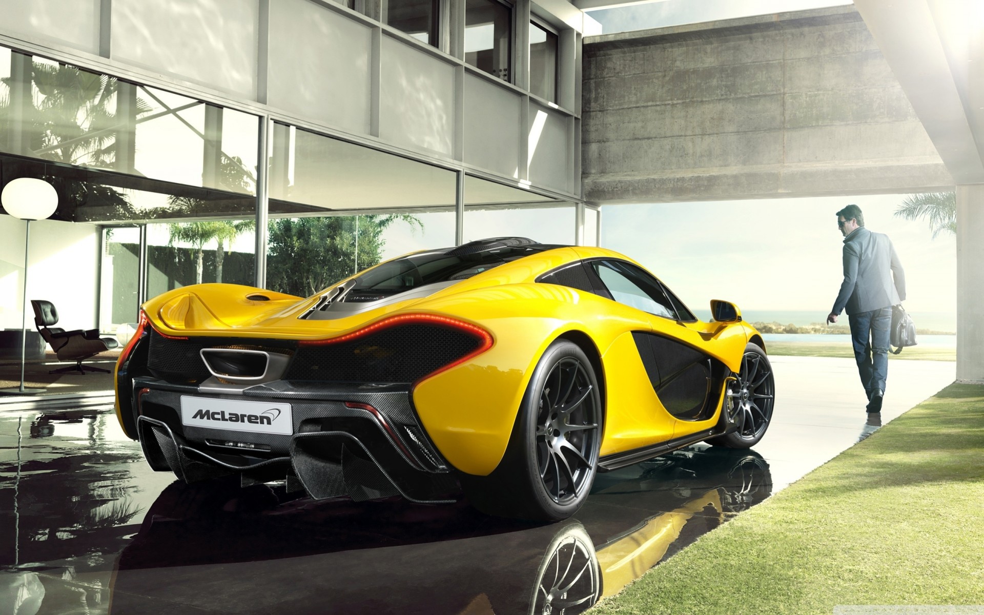 2014 luxury mclaren