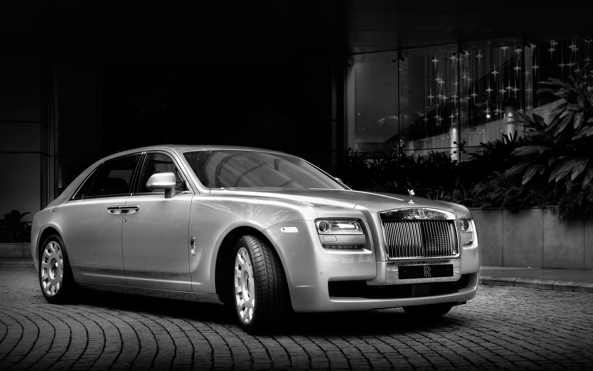 crepuscolo gost rolls-royce prima linea fantasma berlina