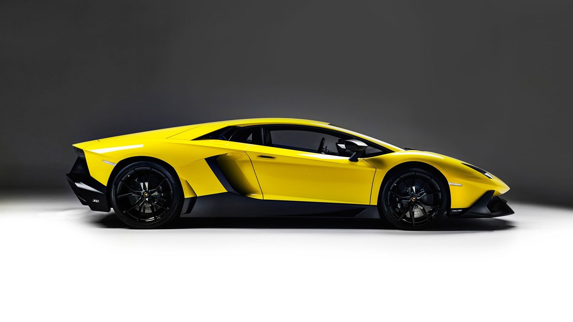 jaune voiture lamborghini aventador 2014