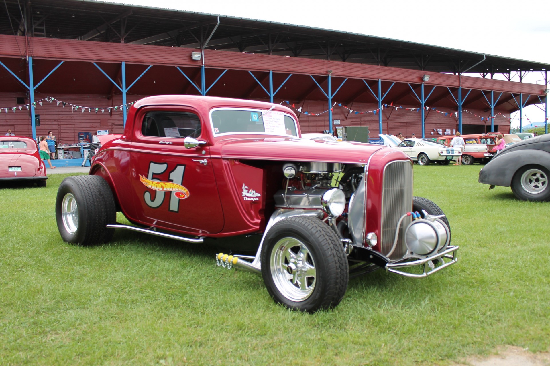 v.t. vermont autohaus rennen auto rot klassisch rennen