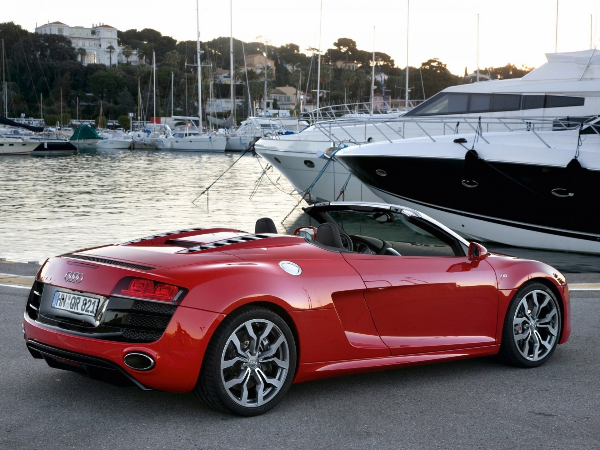 pyder audi r8 audi r8 spyder coche agua puerto barco