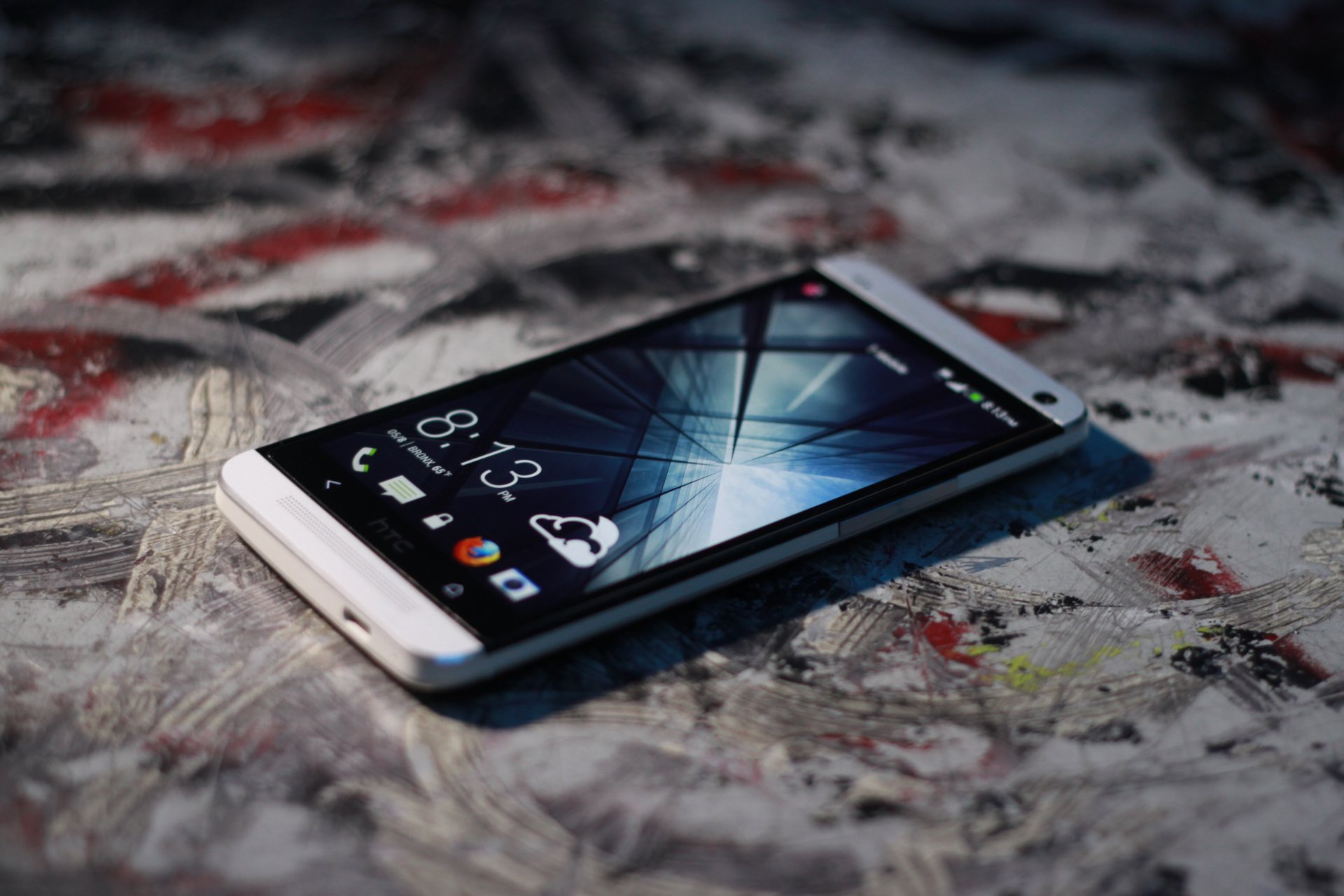 htc one elegante smartphone