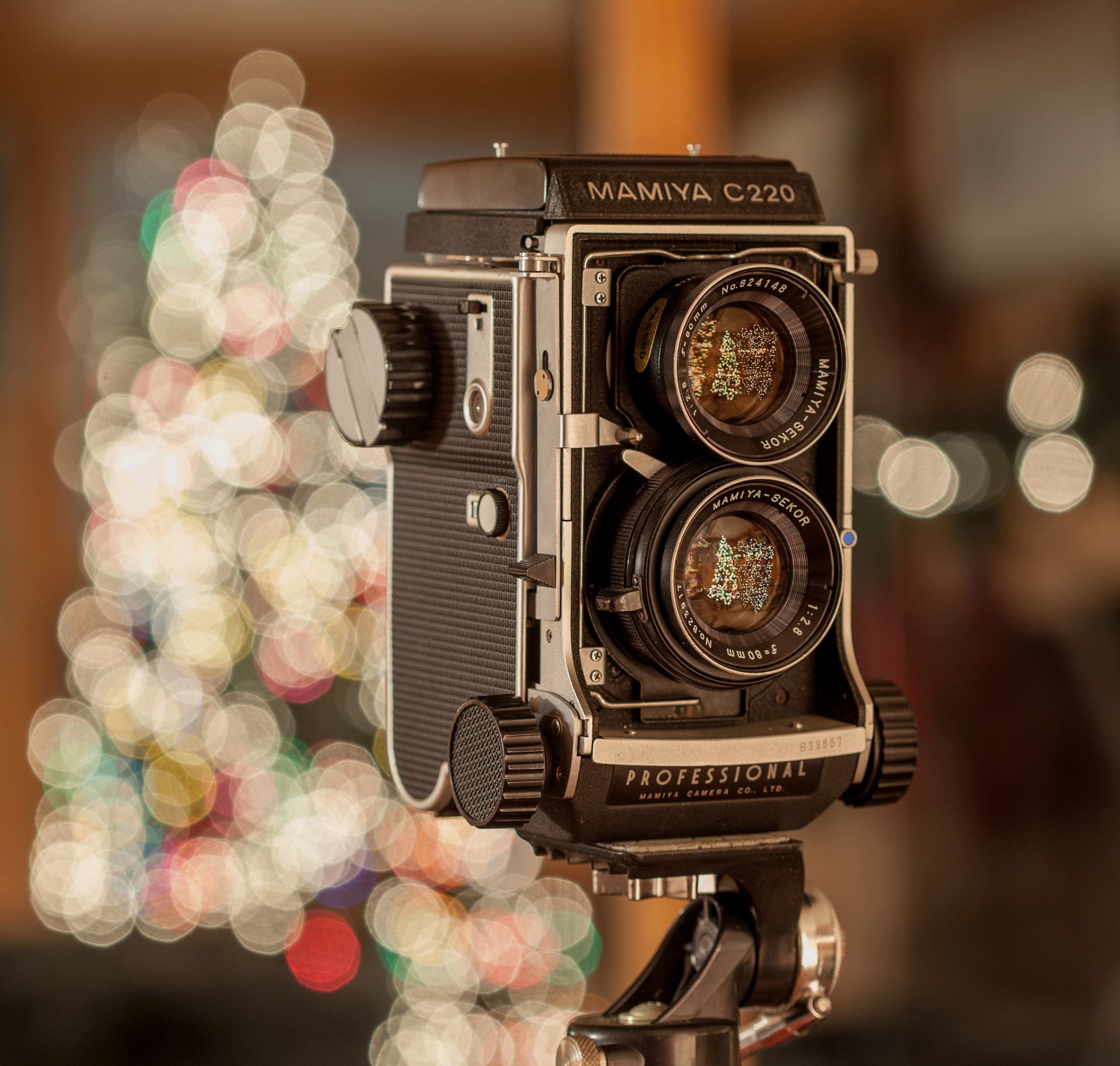 a camera mamiya lenses lens new year holiday light