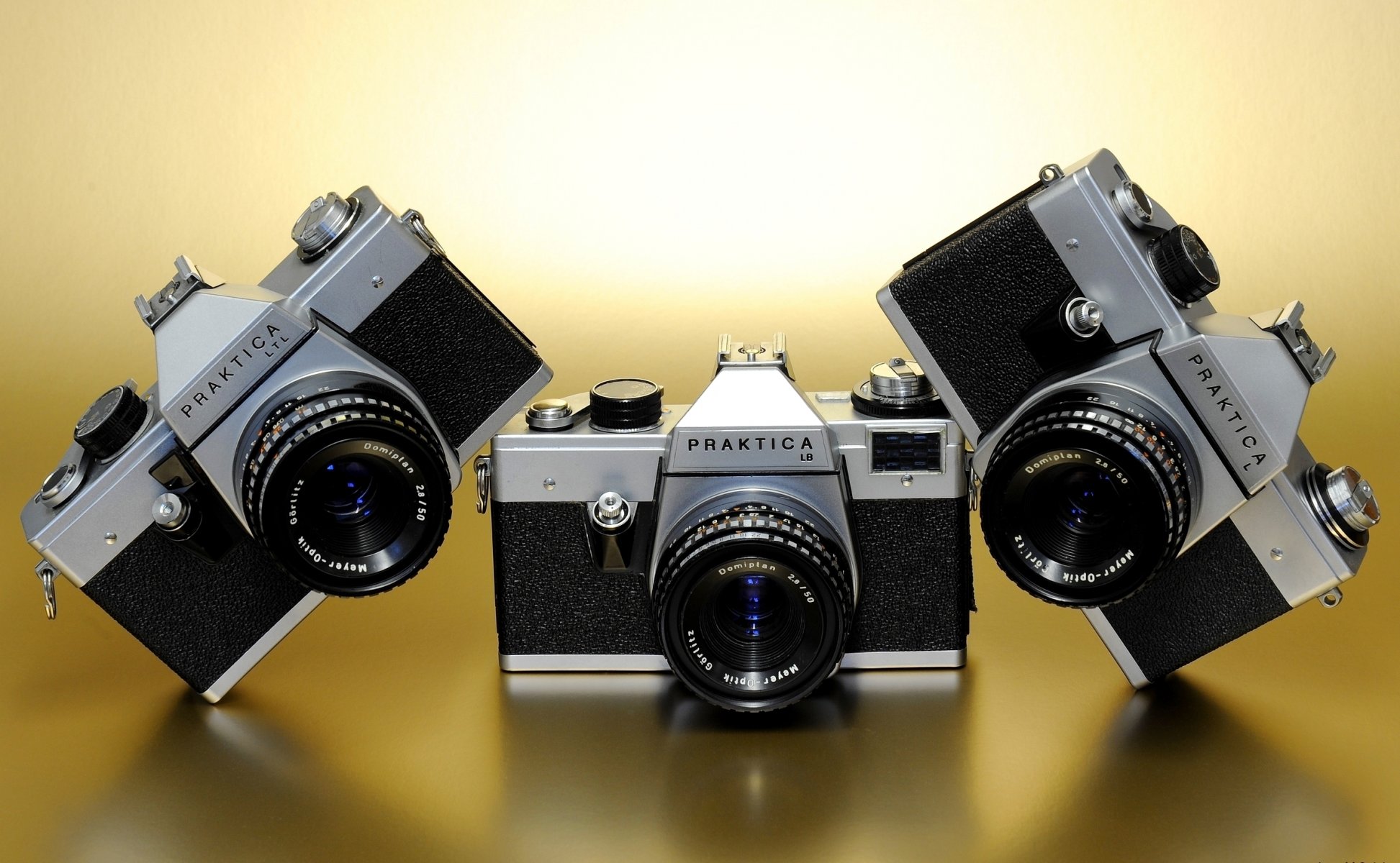 praktica ltl lb l lustrzanki mechaniczne aparaty filmowe korpusy obiektywy migawki automatyczne