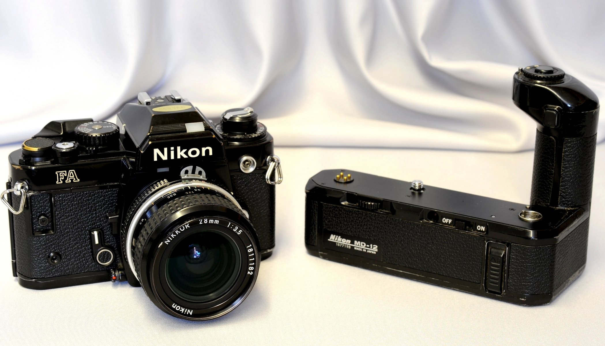 nikon fa small format single-lens slr matrix metering nikon motor md-12 drive background