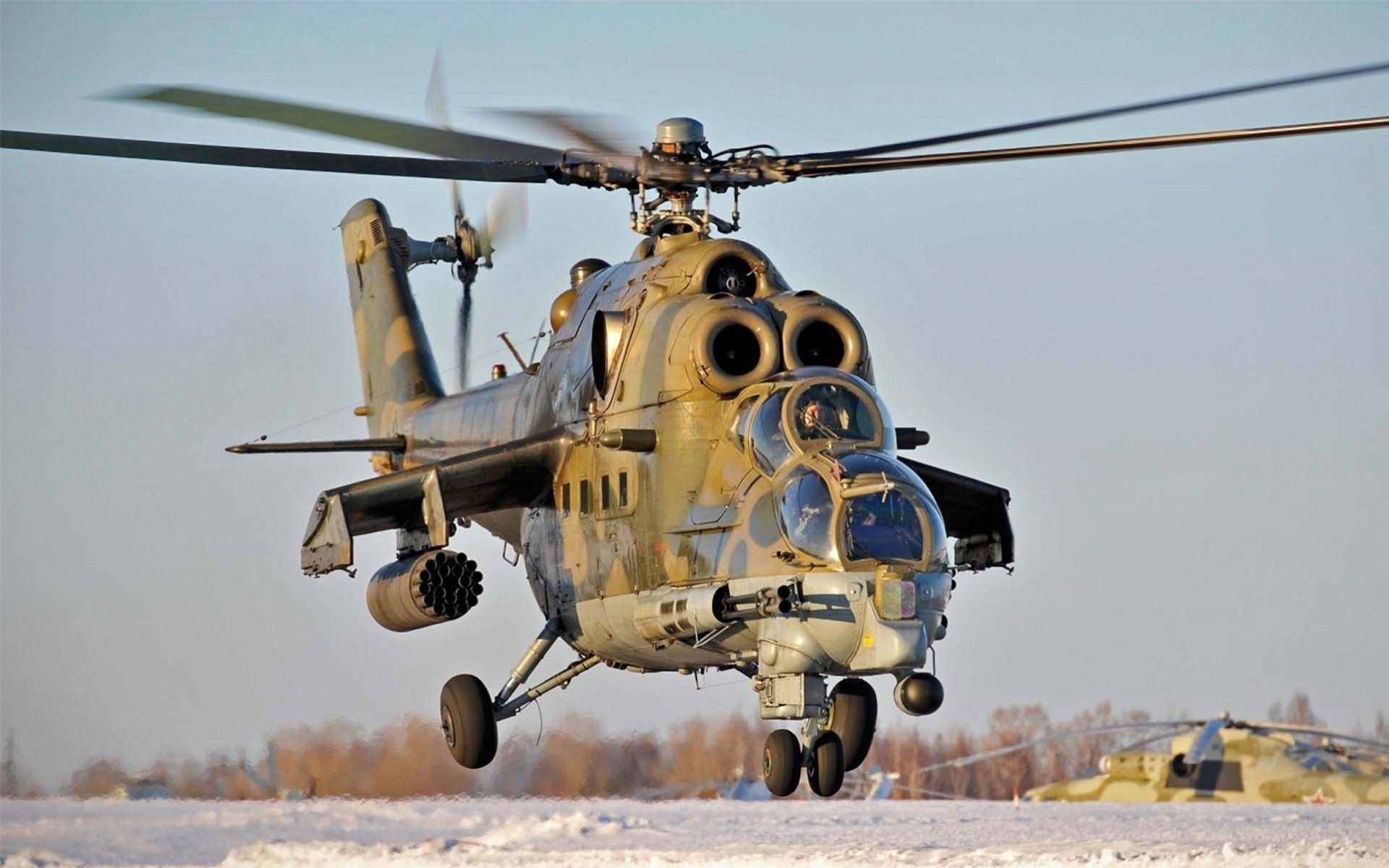 hélicoptère transport mi-24 russe soviétique