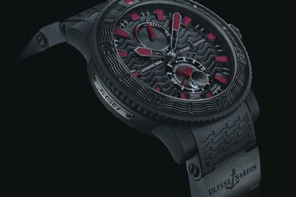 Noir montre ulysse nardin gros plan